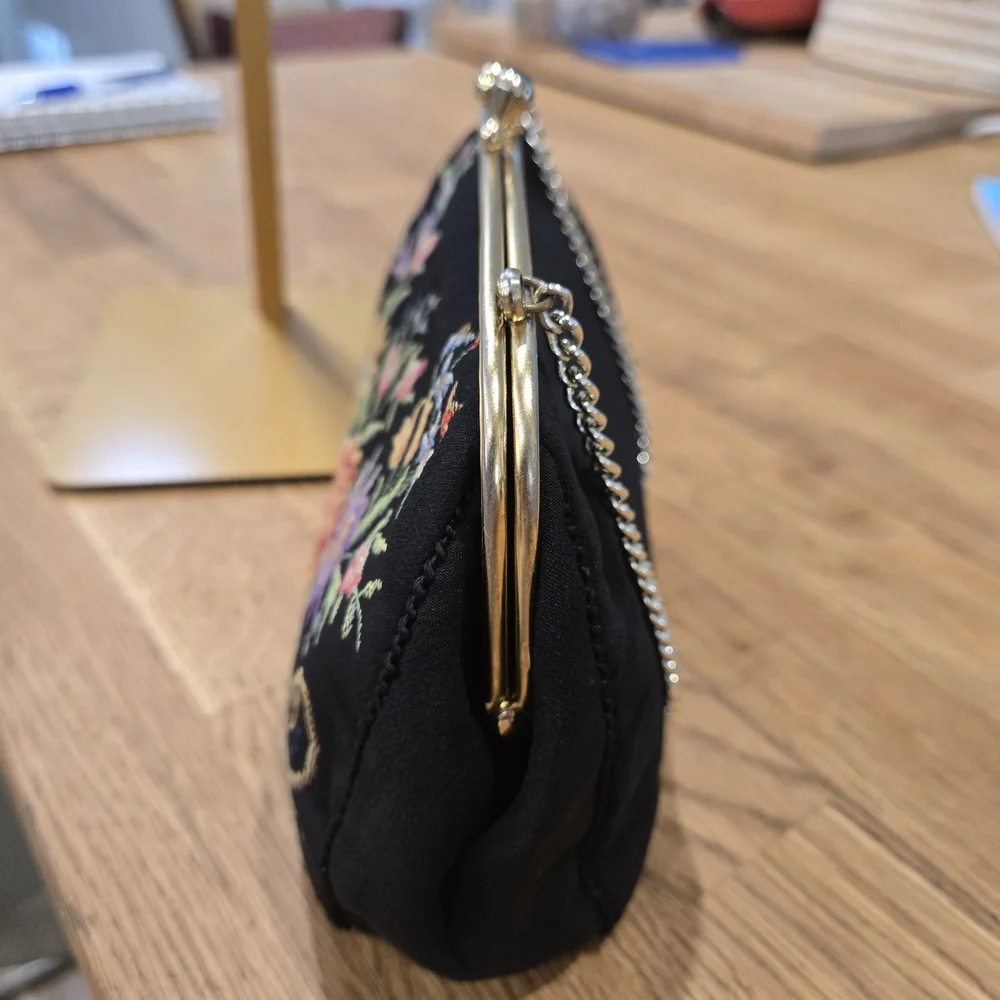 Vintage East German Black Floral Petit Pointe Kisslock Evening Bag - Picture 4 of 8